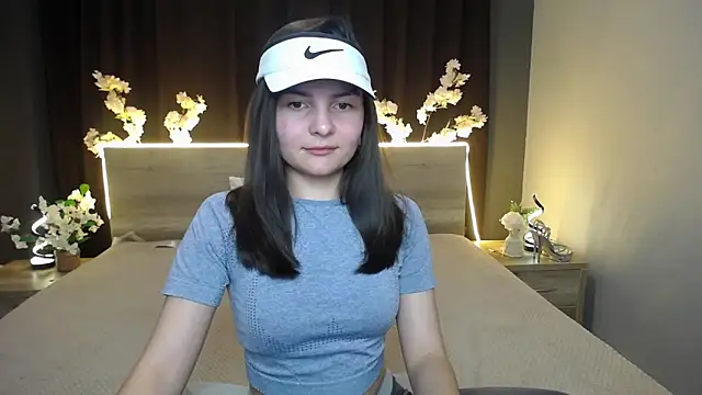 JasmineAsha online show from April 18, 7:51 pm