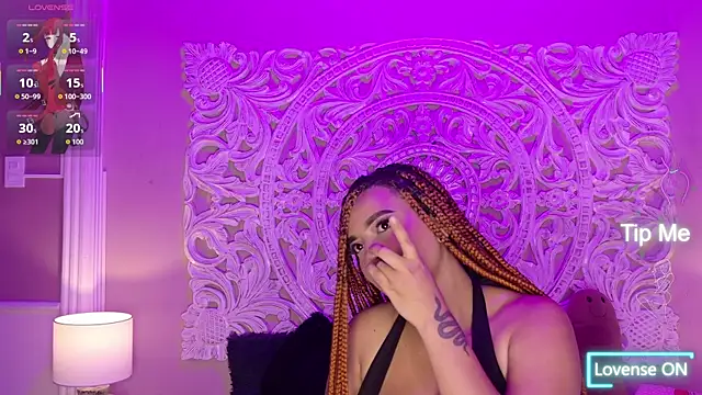 MalaikaBrown online show from April 17, 4:15 am