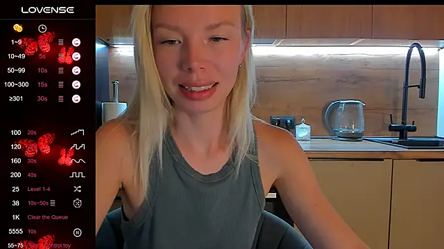 Olivia Bells online show from August 2, 11:03 pm