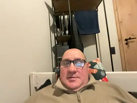 vanjbi45 online show from January 8, 5:48 pm