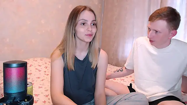 juliaanddima online show from June 26, 7:57 am
