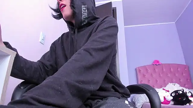 Room312  online show from January 25, 4:46 pm