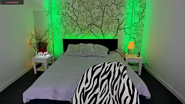 Linda EX online show from October 2, 5:58 am