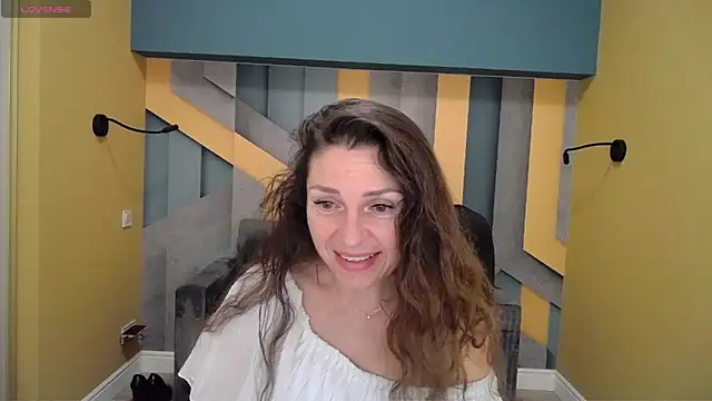 EllaLong online show from January 2, 12:35 pm