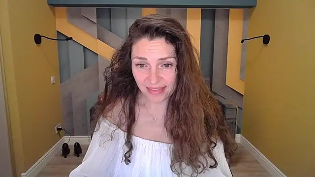 EllaLong online show from January 14, 12:45 pm