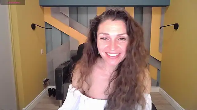 EllaLong online show from January 24, 3:45 pm