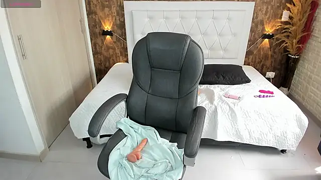 kitty  horny online show from January 29, 5:35 pm