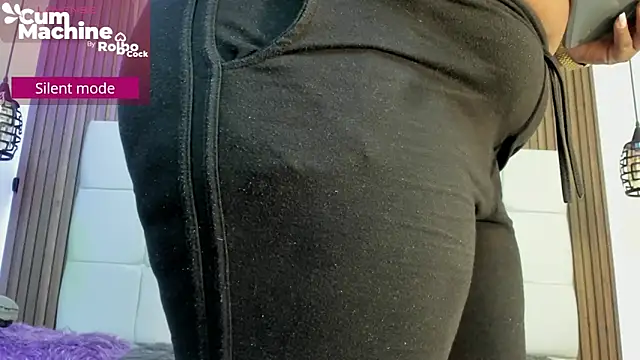 Saravy Blandon online show from March 4, 9:59 am