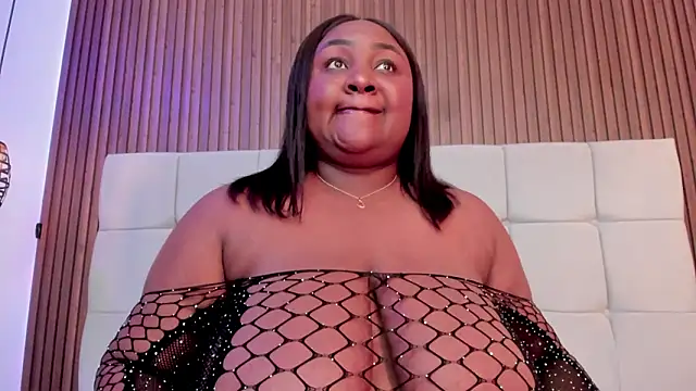 Saravy Blandon online show from March 19, 12:53 pm