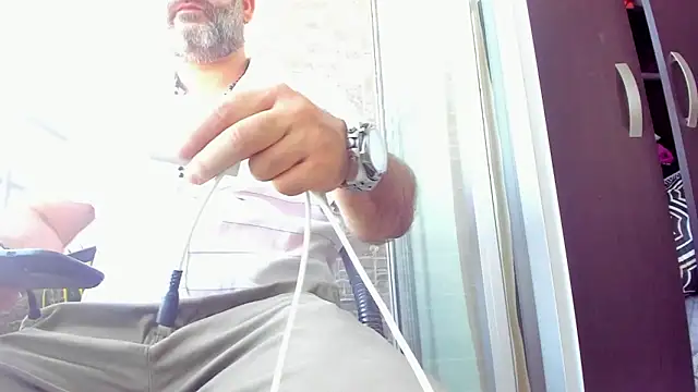 Snapshot of Maxi_TheBigDaddy chatting on March 16, 12:42 pm Maxi TheBigDaddy online show from March 16, 12:42 pm