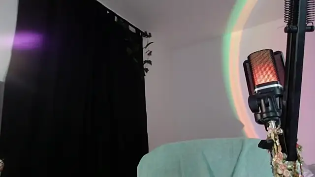 shy katy  online show from April 5, 6:21 am