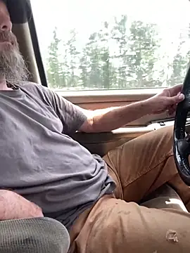 Snapshot of Themechanic420 chatting on July 24, 6:50 pm Themechanic420 online show from July 24, 6:50 pm