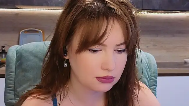 Katniss K online show from June 7, 4:49 am