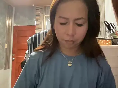Snapshot of UrLove_Marga chatting on June 19, 11:08 pm UrLove Marga online show from June 19, 11:08 pm