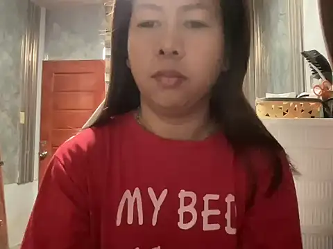 Snapshot of UrLove_Marga chatting on June 27, 10:37 pm UrLove Marga online show from June 27, 10:37 pm