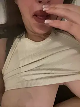 Sarahkhaalifa online show from March 25, 11:00 pm