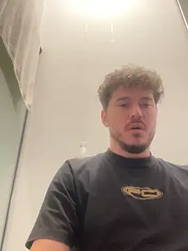 guaposexyh0t online show from June 11, 4:21 am