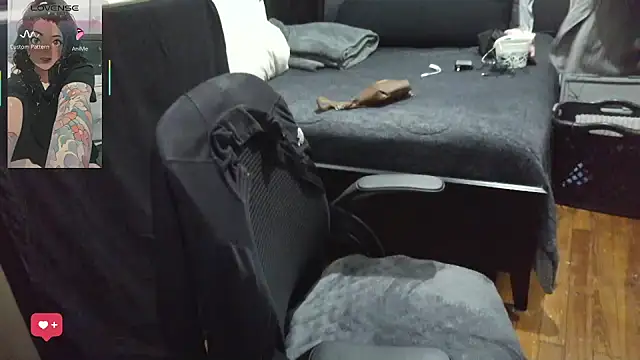 kimmiakiss22 online show from March 24, 8:36 pm