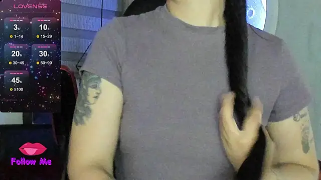 natasha logan  online show from January 17, 4:28 am