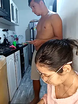 catire2323 online show from February 28, 1:06 am