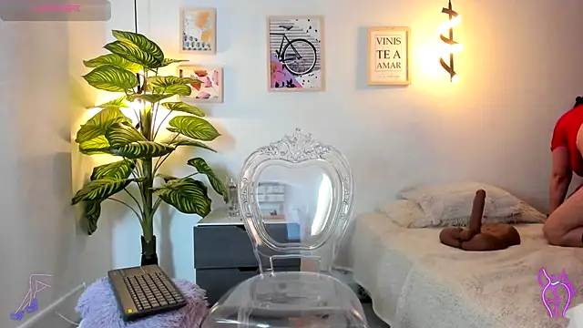 Rachel  Lang online show from September 18, 9:06 pm