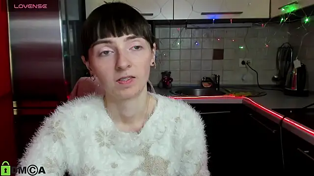 TayanaJons online show from March 17, 8:18 am