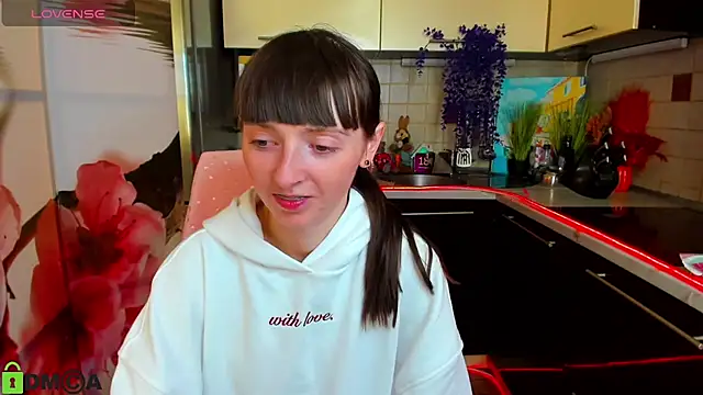 TayanaJons online show from March 11, 8:09 am