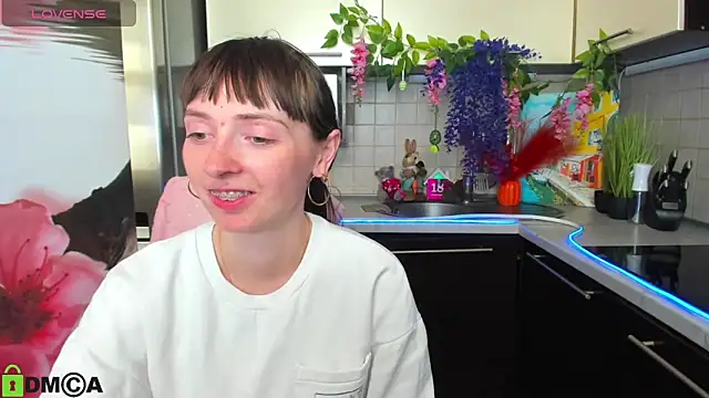 TayanaJons online show from April 14, 7:03 am