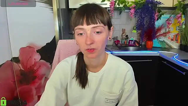 TayanaJons online show from April 16, 7:20 am