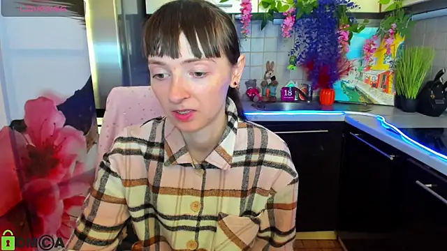 TayanaJons online show from April 21, 7:25 am