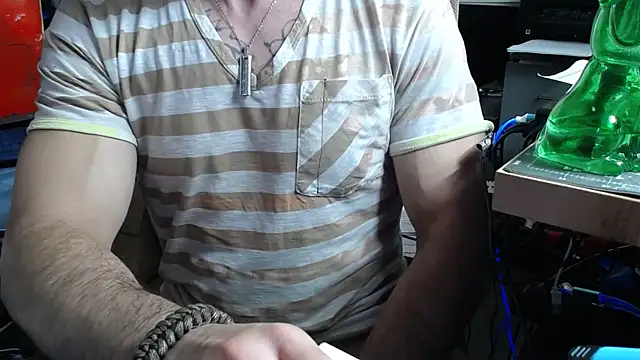 Hugo Hunterxxx online show from December 1, 9:53 pm