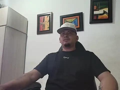 myke andrade online show from January 12, 11:59 am