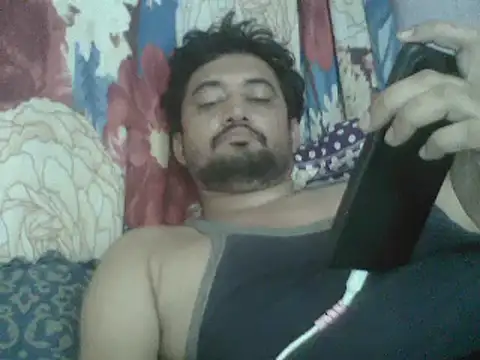 Snapshot of Rocobodymassager chatting on May 9, 6:18 am Rocobodymassager online show from May 9, 6:18 am