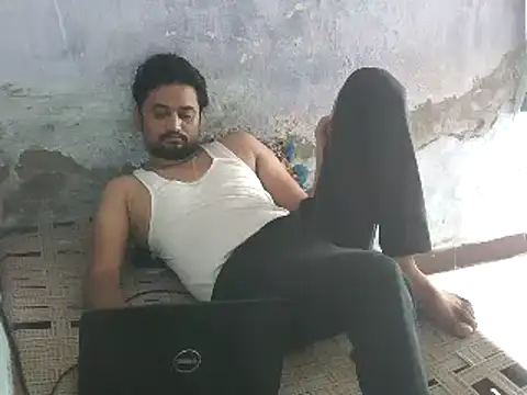 Snapshot of Rocobodymassager chatting on May 25, 4:40 am Rocobodymassager online show from May 25, 4:40 am