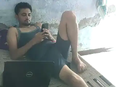 Snapshot of Rocobodymassager chatting on May 26, 5:47 am Rocobodymassager online show from May 26, 5:47 am