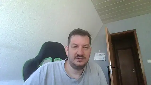 Golffahrer1982 online show from June 27, 7:02 am