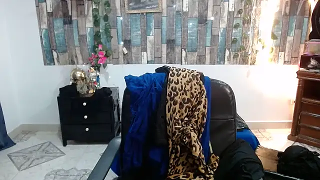 KarimaSarabe online show from January 31, 8:29 pm