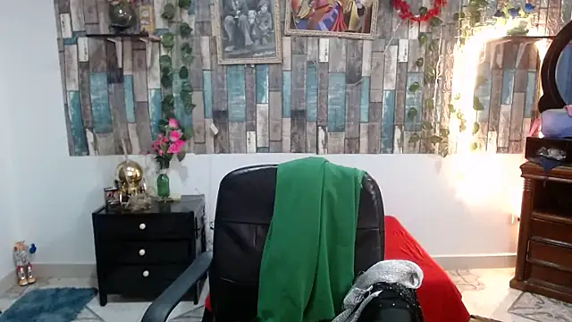 KarimaSarabe online show from February 10, 9:08 pm