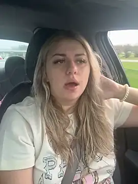 nicolesugarr online show from April 12, 10:26 pm