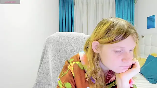 Snapshot of Kathlyn__Heath chatting on November 16, 8:25 pm Kathlyn Heath online show from November 16, 8:25 pm