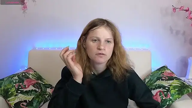 Snapshot of Kathlyn__Heath chatting on December 5, 7:54 pm Kathlyn Heath online show from December 5, 7:54 pm