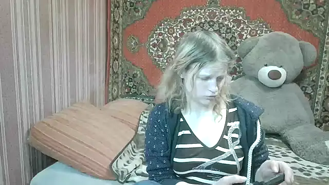 Snapshot of Kathlyn__Heath chatting on December 22, 7:22 pm Kathlyn Heath online show from December 22, 7:22 pm