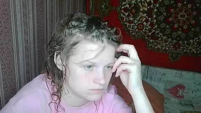 Snapshot of Kathlyn__Heath chatting on February 26, 6:29 pm Kathlyn Heath online show from February 26, 6:29 pm