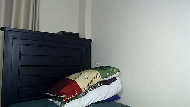 NIKKIE LOVE online show from December 21, 4:41 am