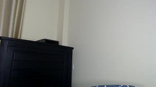 NIKKIE LOVE online show from March 31, 7:42 am