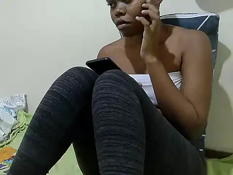 maggyjan online show from June 6, 10:47 pm