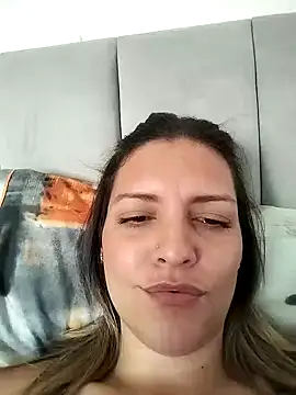 Mia Hampton online show from January 21, 9:57 pm