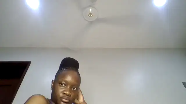 sweet sassy  online show from April 15, 1:45 am