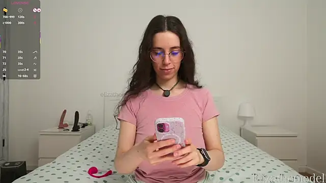 elizathemodel online show from March 10, 4:25 pm