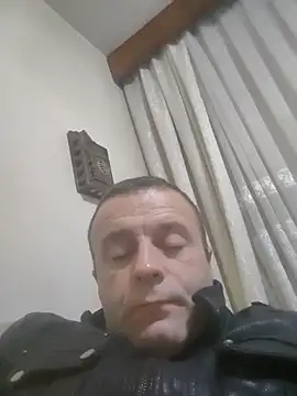 muscularsexy online show from April 6, 9:05 pm